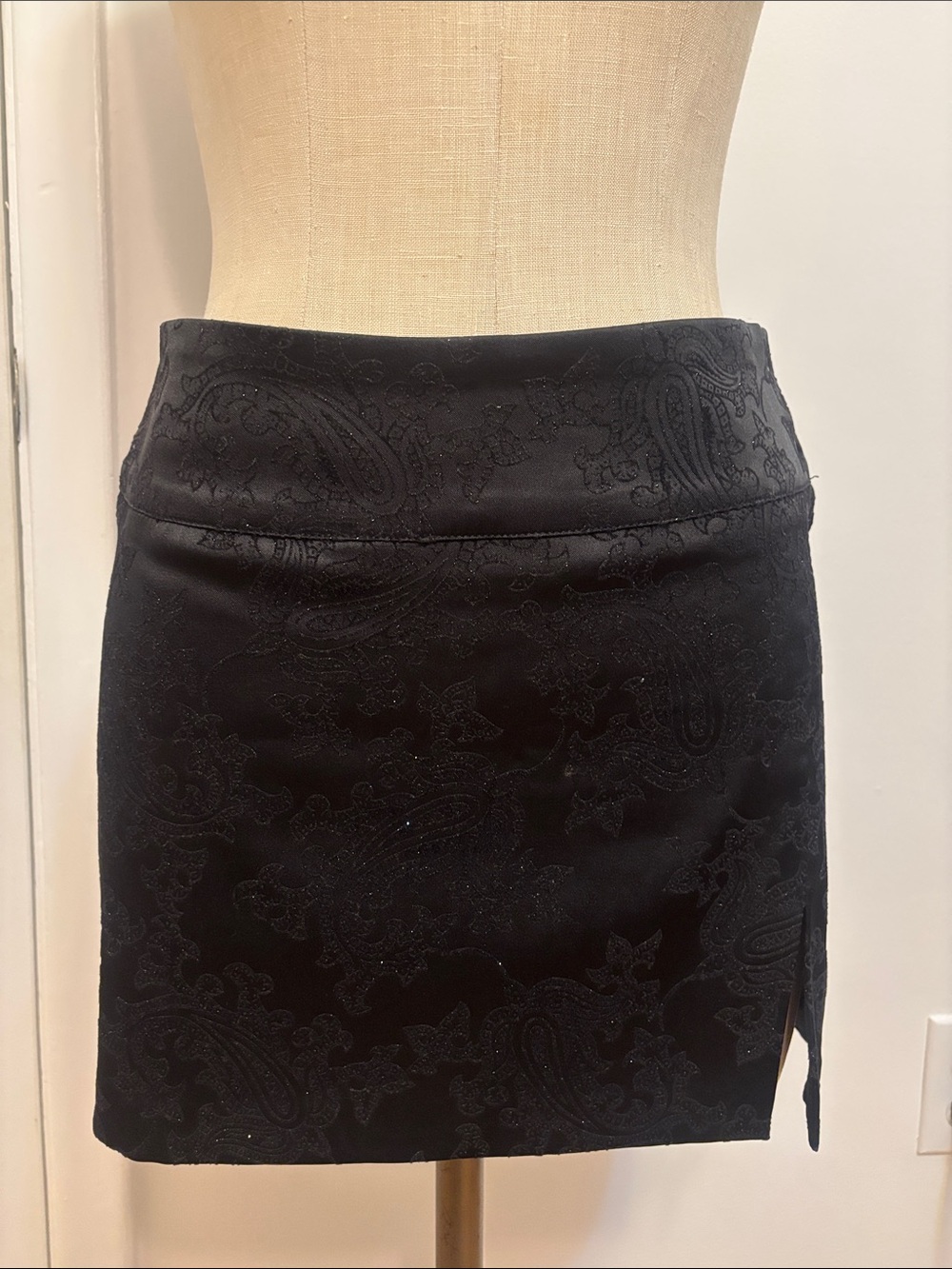 Guess Black Paisley Jacquard Mini Skirt with Side Slit